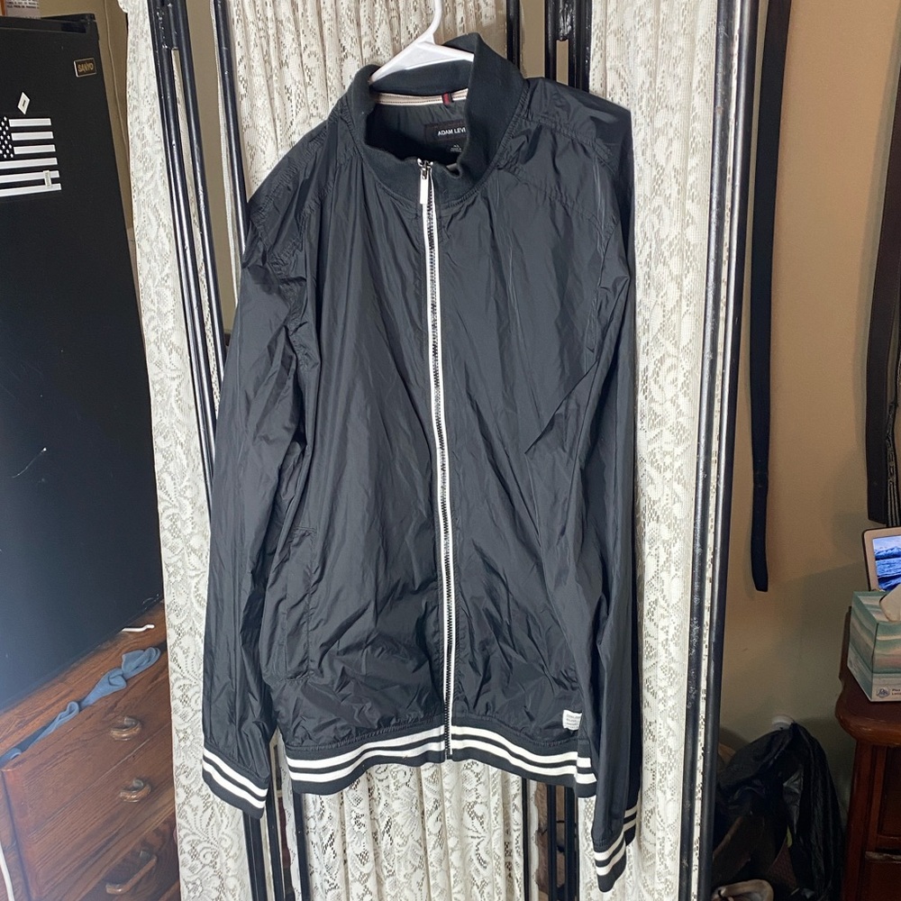 Adam Levine Collection Black Windbreaker with Striped Trim and pockets size XL
